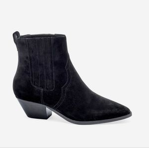 Ash Future Black Suede Chelsea boots US 10/ EU 40